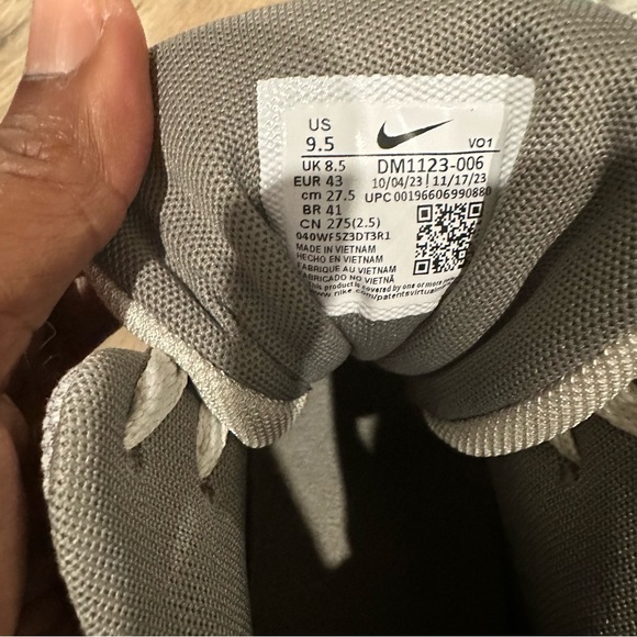 {preloved} Men’s  Gray/ Mint Green Nike Lebron’s Witness - Picture 8 of 9